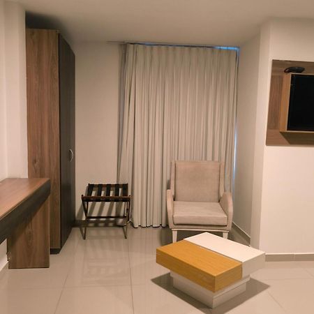 Hotel Quarta Avenida Montería 外观 照片