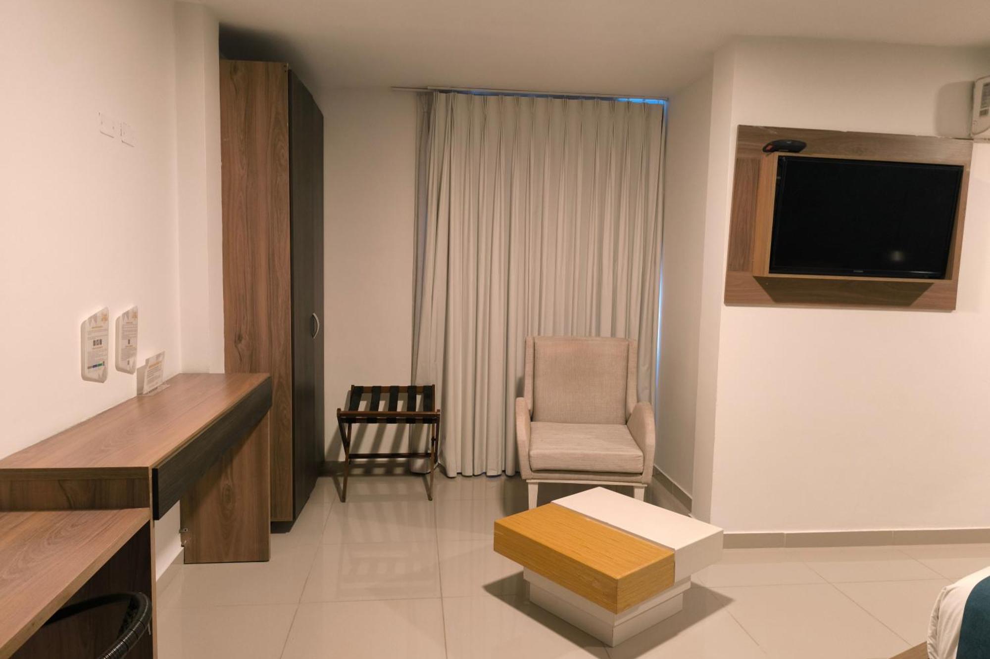 Hotel Quarta Avenida Montería 外观 照片