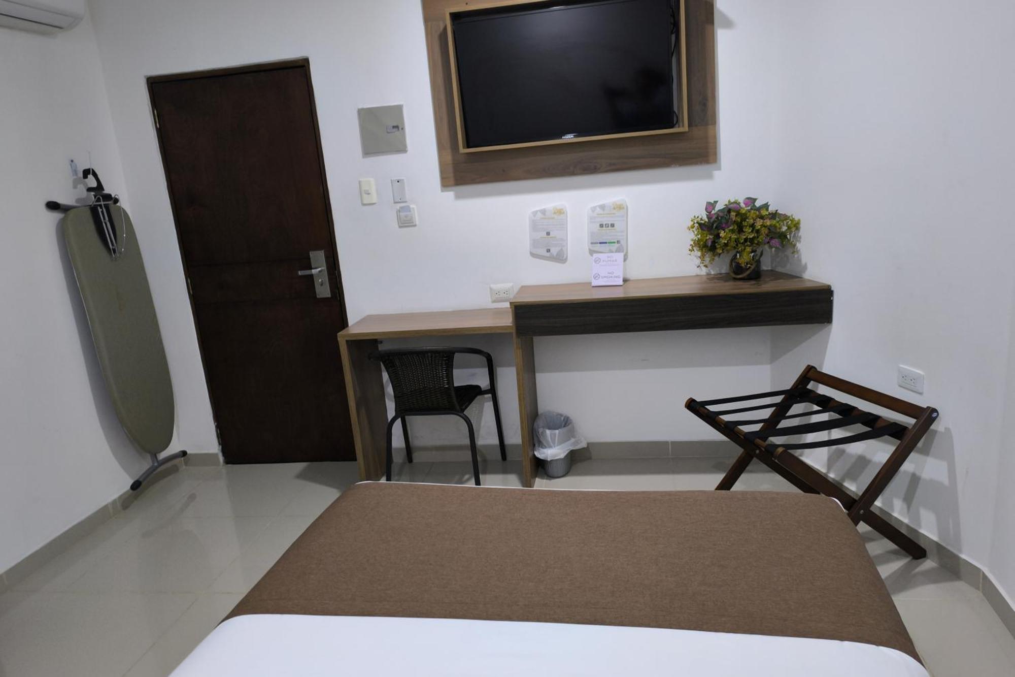 Hotel Quarta Avenida Montería 外观 照片